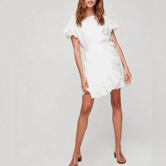 Aritzia Wilfred Ninette Wrap Linen Dress - Picture 2 of 10